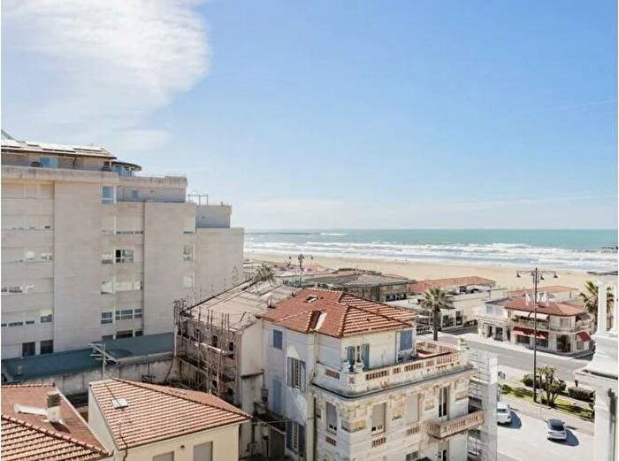 Appartamento monolocale in affitto in Via Giuseppe Giusti, Lungomare, Viareggio
