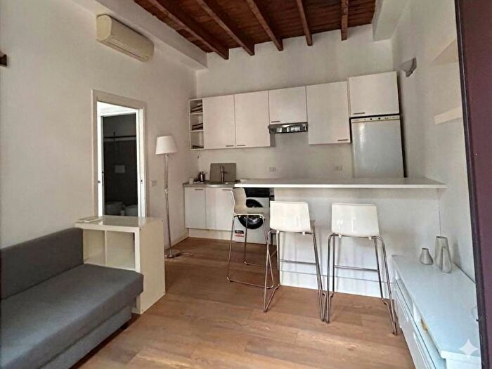 Appartamento bilocale in affitto in Via Giacomo Watt, Barona, Milano
