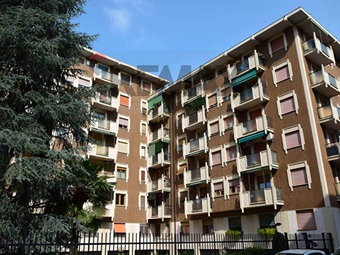 Appartamento bilocale in affitto in Via Lanfranco Della Pila, Niguarda, Milano
