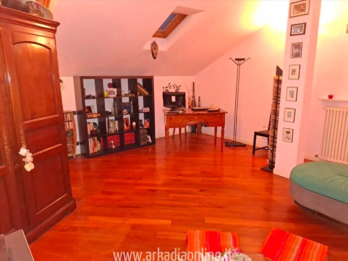 Appartamento trilocale in vendita in Piacenza