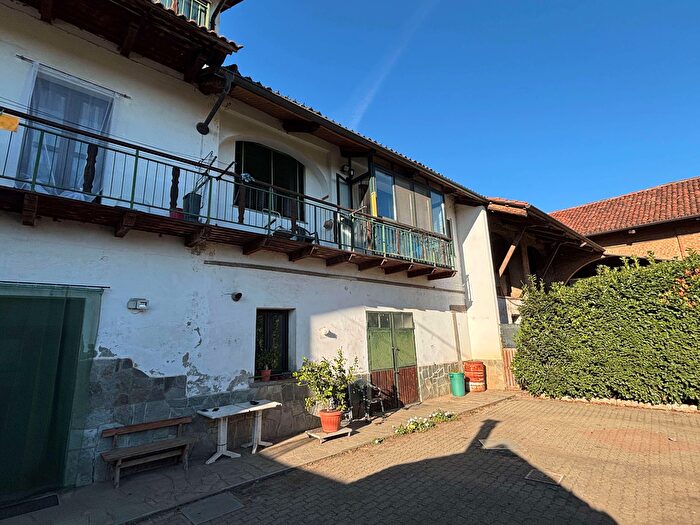 Casa con 11 locali in vendita in Strada Vecchia di Piscina, Frossasco