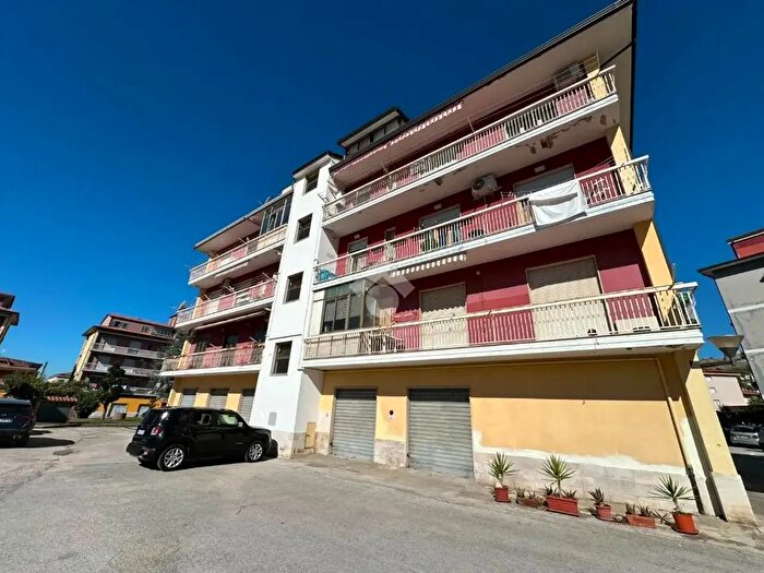 Appartamento con 5 locali in vendita in Via S Martino, Montesarchio