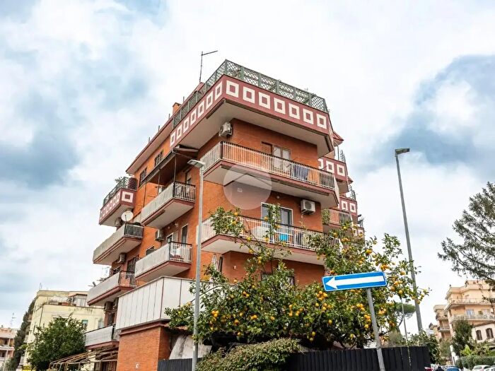 Appartamento bilocale in vendita in Via Augusto Tebaldi, Roma