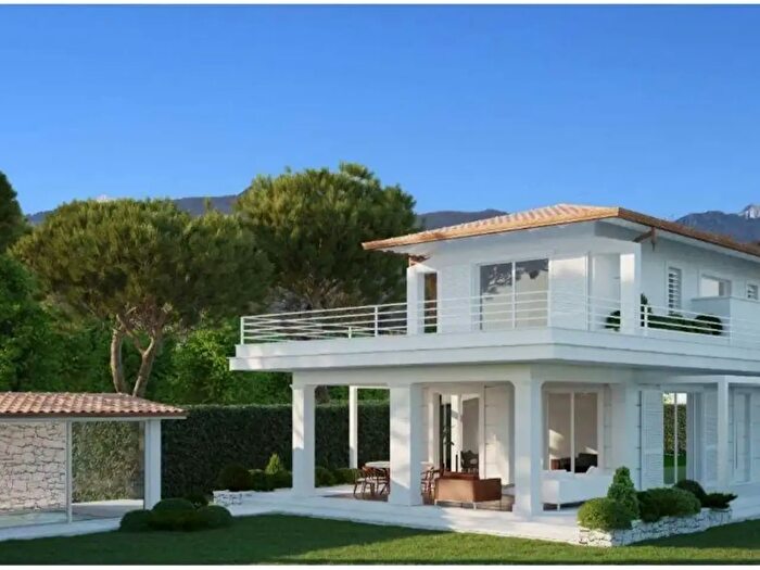 Casa con 6 locali in vendita in Orenzo De Medici, Forte Dei Marmi