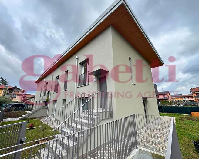 Appartamento quadrilocale in vendita in Via Calvetti, Bergamo