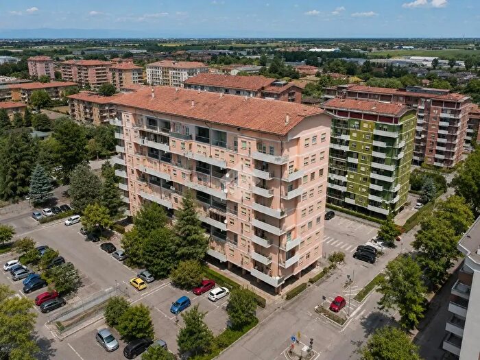 Appartamento con 5 locali in vendita in Via Amiterno, Chieti