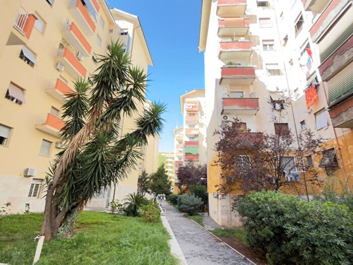Appartamento quadrilocale in vendita in Via Lucio Mummio, Cinecittà, Roma