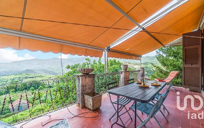 Appartamento con 6 locali in vendita in Via Quattro Novembre, Carro