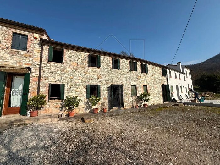 Casa trilocale in vendita in Via Prossima, Cinto Euganeo