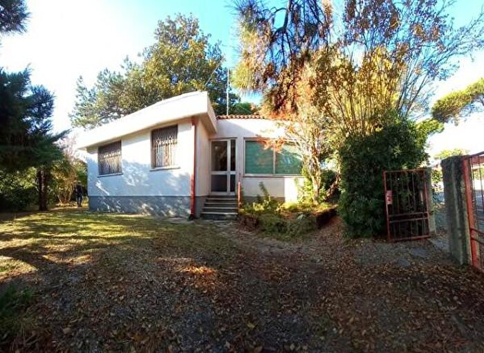 Casa quadrilocale in vendita in Viale Principato di Monaco, Comacchio