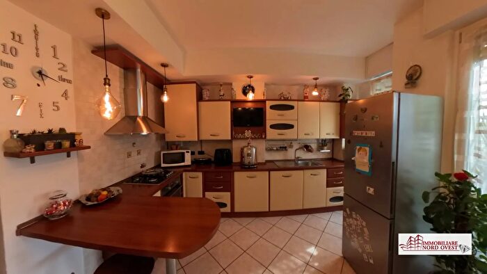 Appartamento bilocale in vendita in Via IV Novembre a, Arluno