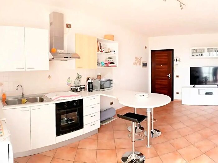 Appartamento bilocale in vendita in Str Mantovanella, Mantova