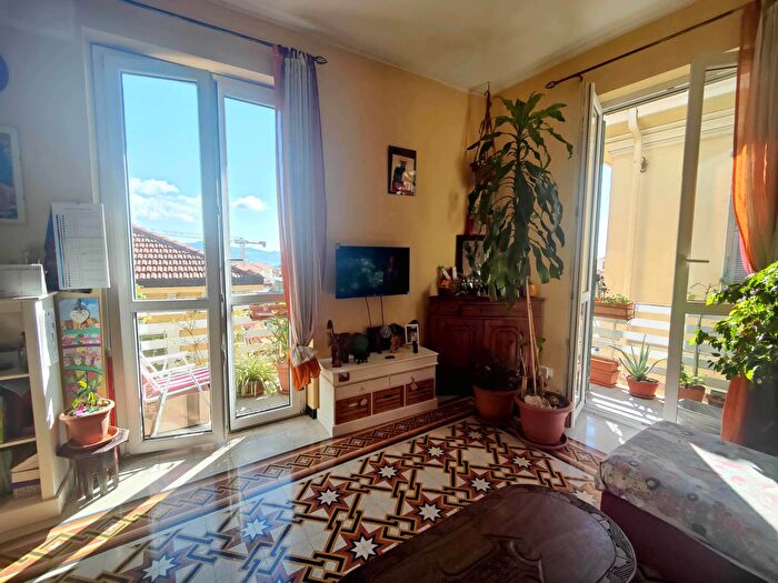 Appartamento quadrilocale in vendita in Salita San Bernardo, Sanremo