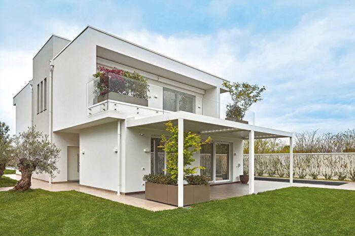 Casa con 5 locali in vendita in Via Michelangelo Buonarroti, Padova