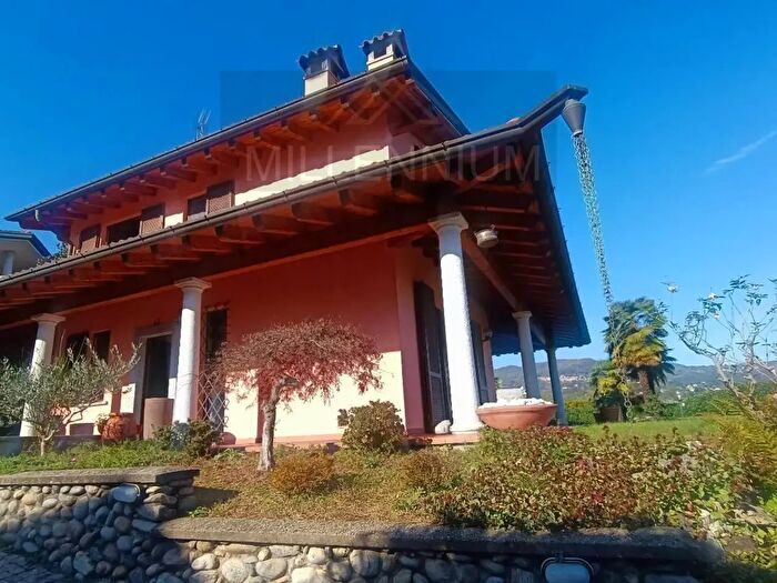 Case in Vendita e in Affitto - 2