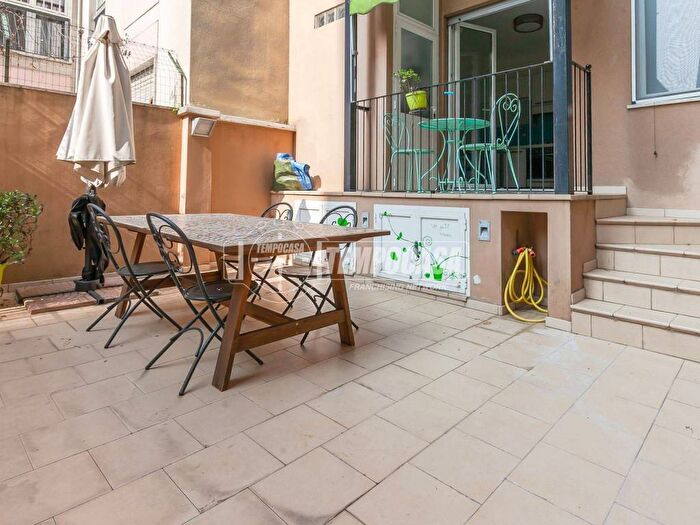 Appartamento trilocale in affitto in Via Voghera A SPiccol, Solari, Milano