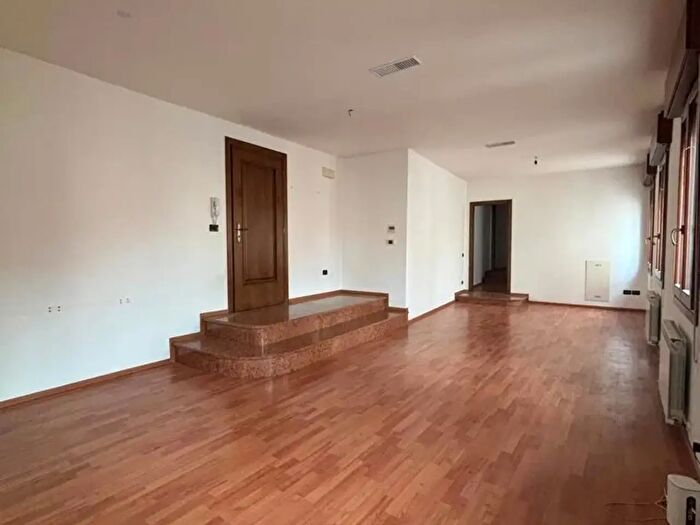 Appartamento con 7 locali in affitto in Adria Corso Vittorio Emanuele, Adria
