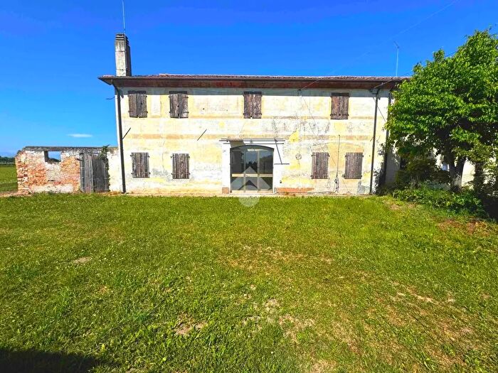 Casa bilocale in vendita in Via Boccalera, Villorba