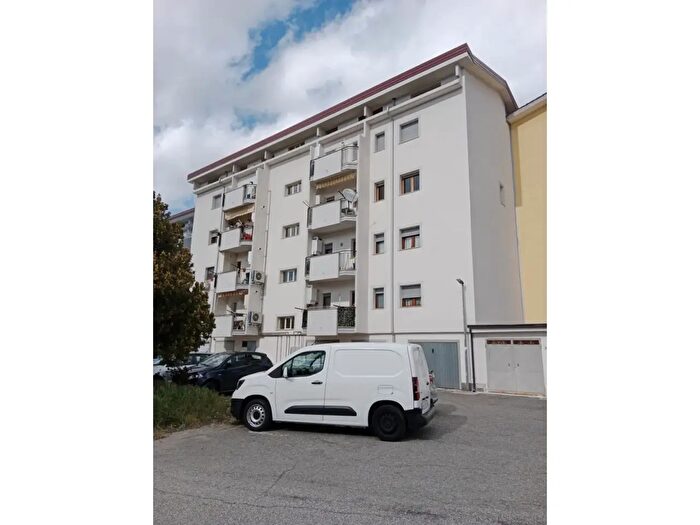 Appartamento quadrilocale in vendita in Piazza Settembre, Castiglione Cosentino