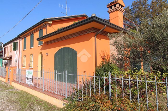 Casa con 5 locali in vendita in Via Spada, Bertinoro