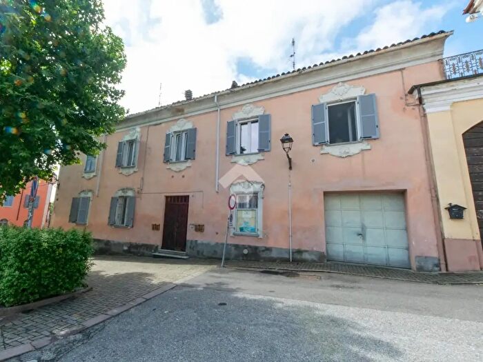 Appartamento trilocale in vendita in Piazza della Libertà, Mirabello Monferrato