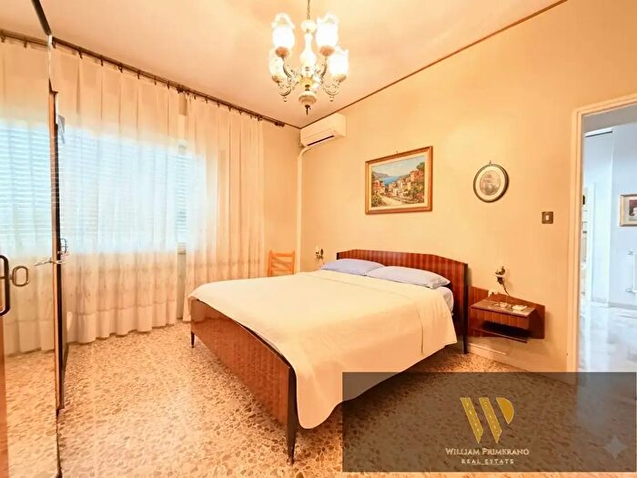 Appartamento trilocale in vendita in Via Giuseppe Rosati, Roma