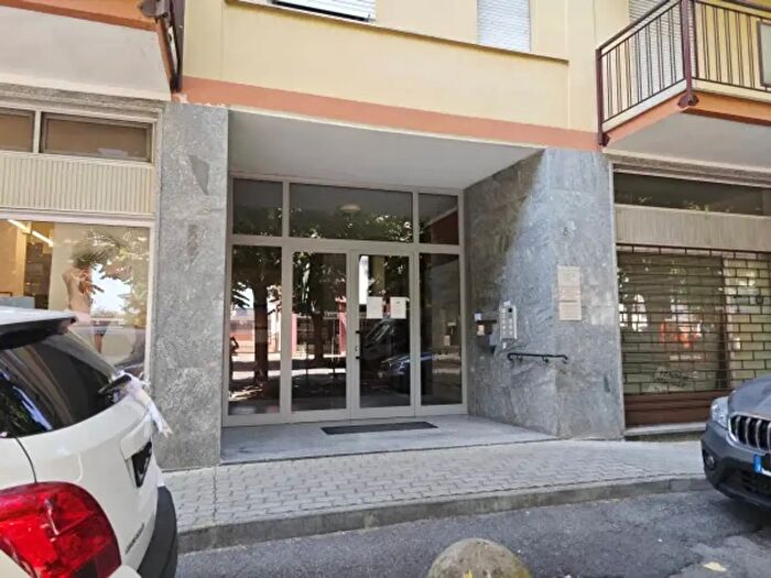 Appartamento trilocale in vendita in Viale Giancarlo Pajetta, Cossato