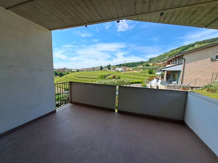 Appartamento bilocale in affitto in Negrar, Negrar di Valpolicella