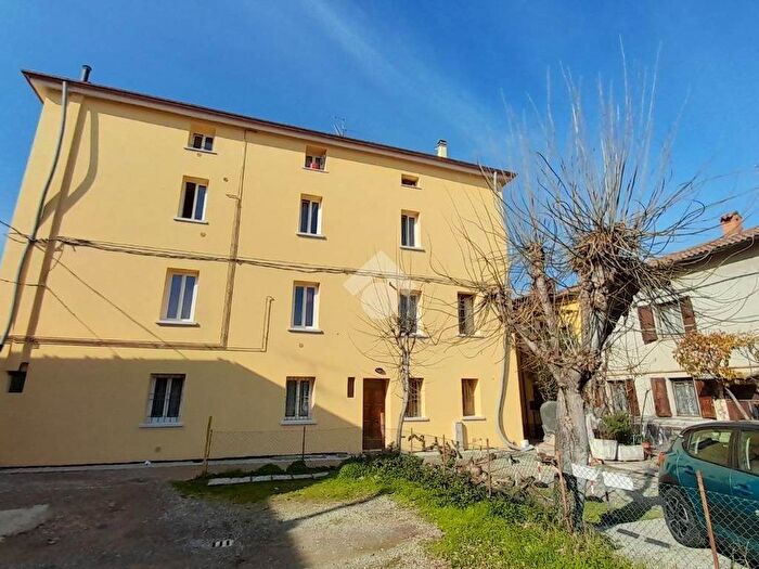 Appartamento trilocale in affitto in Via Nino Bertocchi, Barca, Bologna
