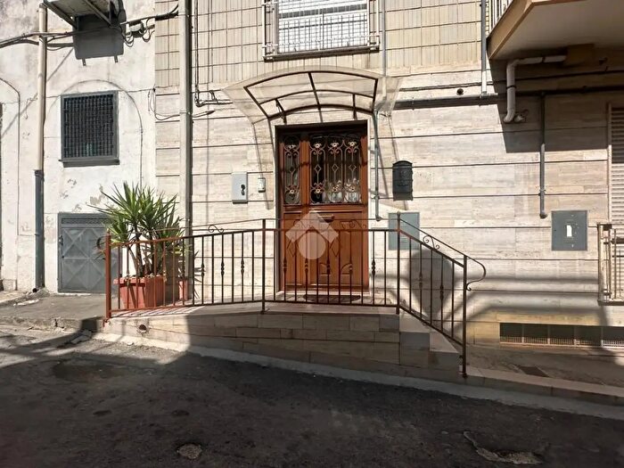 Casa trilocale in vendita in Vico Torquato Tasso, Canosa Di Puglia