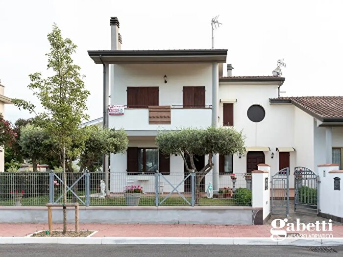 Appartamento quadrilocale in vendita in Via Tintoretto, Misano Adriatico