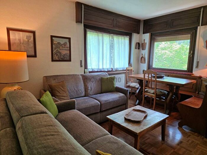 Appartamento trilocale in affitto in Strada Margherita, Centro, Courmayeur