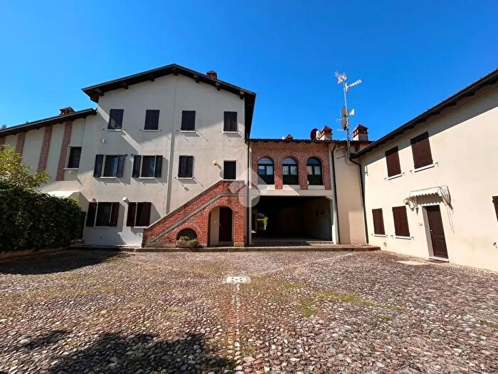 Appartamento bilocale in affitto in Via Rambotti, Desenzano Del Garda