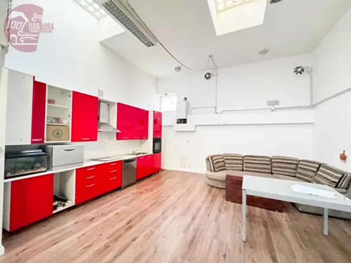 Appartamento con 5 locali in vendita in Via Panfilo Castaldi, Trieste
