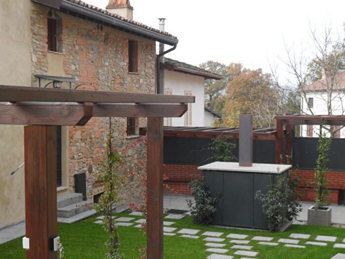 Casa quadrilocale in vendita in Fortunago