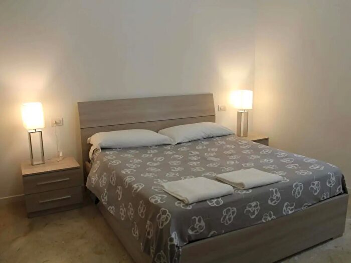 Appartamento monolocale in affitto in Via Nino Bixio, Milano