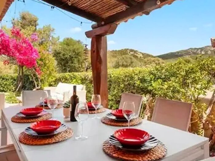 Casa quadrilocale in vendita in Arzachena