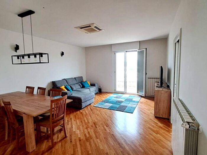 Appartamento con 5 locali in affitto in Viale Alessandro Guidoni, Firenze Nova, Firenze