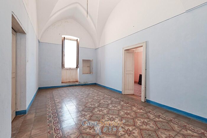 Casa con 9 locali in vendita in Via Cirillo, Ruffano