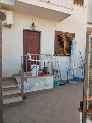 Appartamento trilocale in affitto in Via P Tropea, Soverato