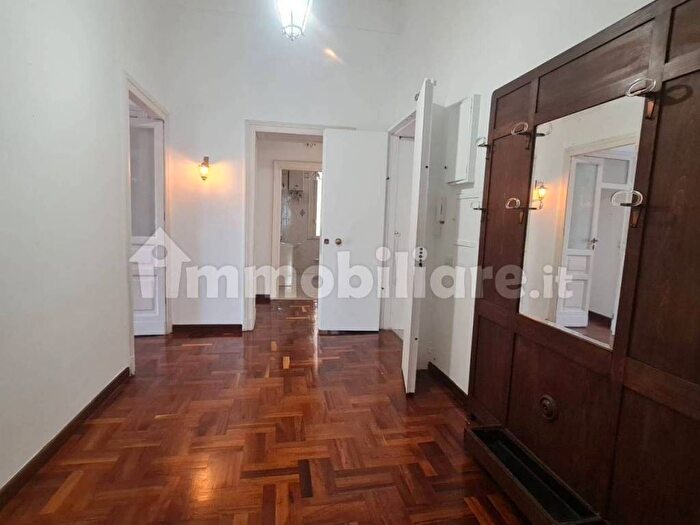 Appartamento con 6 locali in affitto in Via del Parco Regina Margherita, Piazza Amedeo Parco Margherita, Napoli
