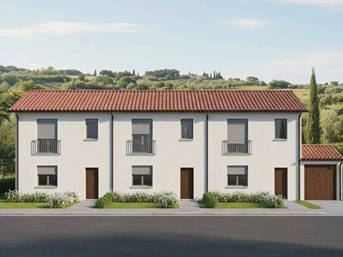 Casa con 5 locali in vendita in Via Tagliata, Alessandria