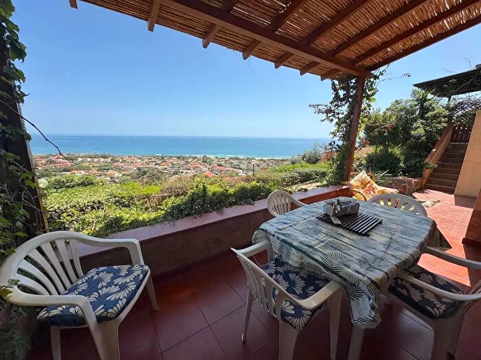 Appartamento trilocale in vendita in Via Caboto, Muravera