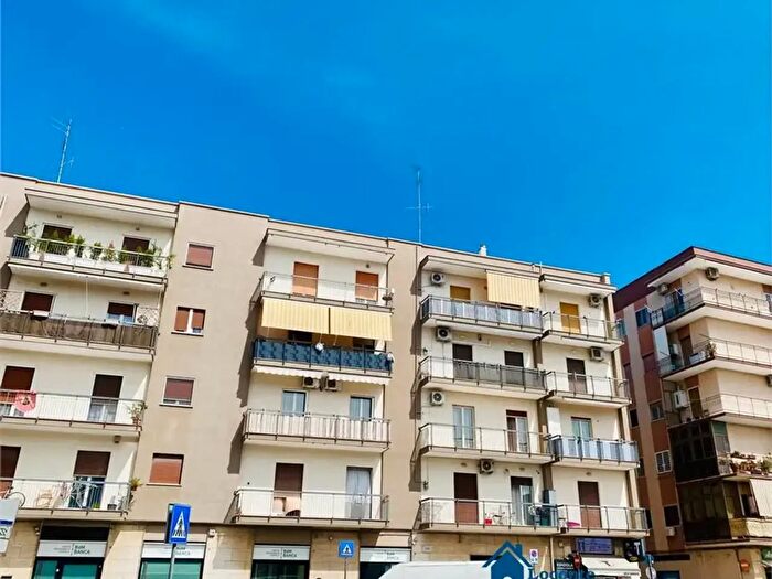 Appartamento trilocale in vendita in Capurso