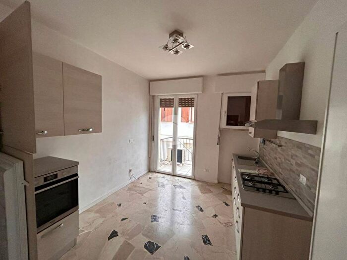 Casa quadrilocale in affitto in Desenzano Centro, Desenzano del Garda