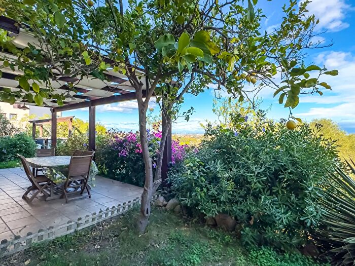 Casa con 6 locali in vendita in Strada Quattro, Capoterra