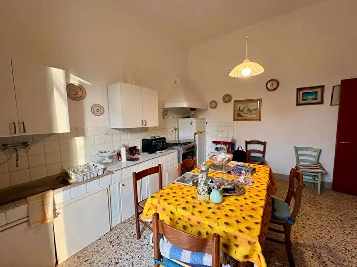 Casa con 5 locali in vendita in Montelupo Fiorentino