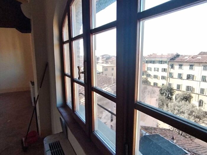 Casa con 5 locali in affitto in Via San Martino, San Martino, Pisa