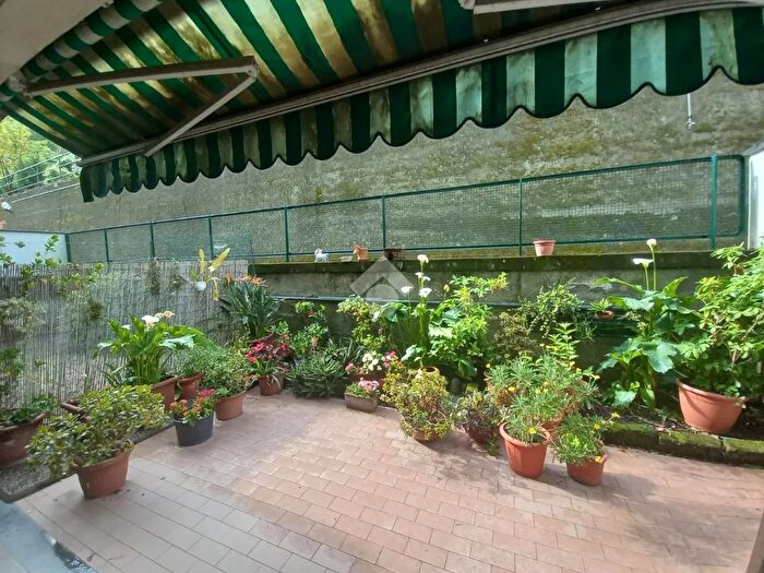 Appartamento quadrilocale in vendita in Via Costa dei Landò, Cogorno