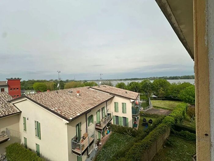 Appartamento trilocale in vendita in Mantova